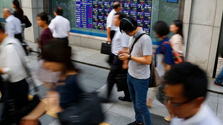 Pékin exige des entreprises de réseaux sociaux qu'elles fassent preuve de modération et contrôlent strictement les contenus afin d'éviter tout ce qui pourrait être considéré comme trop subversif, vulgaire, pornographique ou généralement nuisible.