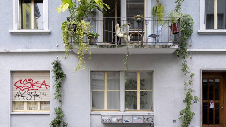 Le Conseil fédéral veut plus de logements abordables en Suisse, de plus en plus impactée par la pénurie de logements (image d'illustration).