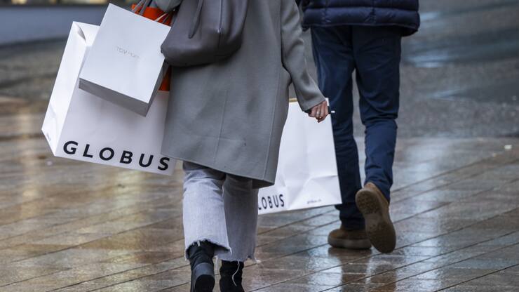 Les Genevois ne voteront pas le 30 novembre sur la modification de la loi sur les heures d'ouverture des magasins, attaquée par voie référendaire. A la suite d'une décision du Tribunal fédéral, le Conseil d'Etat a annoncé mercredi l'annulation du scrutin (illustration).