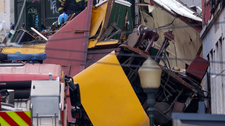 Selon un rapport publié lundi, le câble reliant les deux cabines du funiculaire, dont la déconnexion a provoqué un accident meurtrier à Lisbonne, n'était pas aux normes.