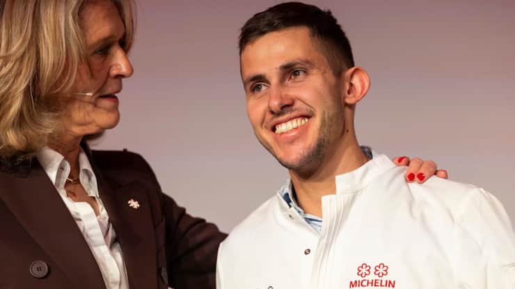 Gilles Varone de Savièse est l'un des trois chefs à avoir obtenu une deuxième étoile au Guide Michelin 2025.