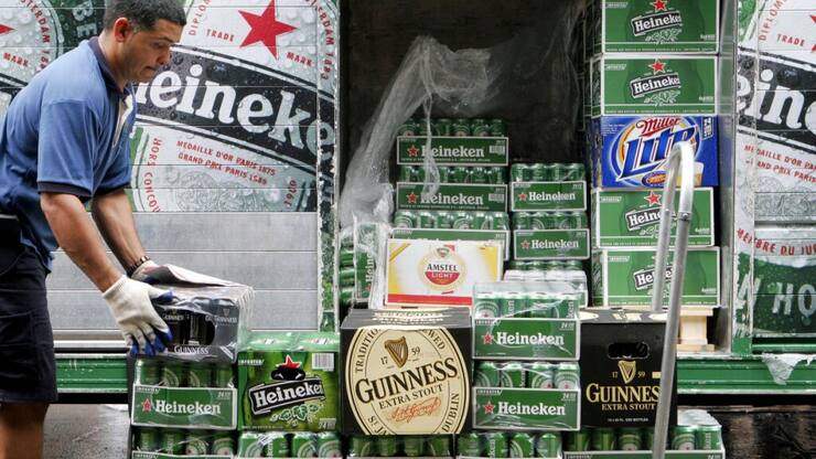 Deuxième brasseur mondial derrière AB InBev, Heineken a enregistré une baisse de 3% de son chiffre d'affaires net trimestriel, à 7,3 milliards d'euros. (archive)