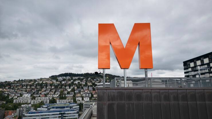 Migros annonce une hausse de la masse salariale pour 2026 après une année 2024 marquée par les suppressions d'emplois.
