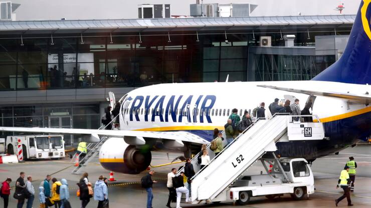 Nonobstant des prix relevés, le transporteur à bas coûts irlandais espère voir sa fréquentation prendre l'ascenseur cette année. (archive)