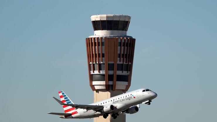 Paralysie budgétaire oblige, le régulateur américain de l'aviation (FAA) demande aux compagnies de réduire leur programme, entrainant l'annulation de plus d'un millier de vols par jour. (image symbolique)