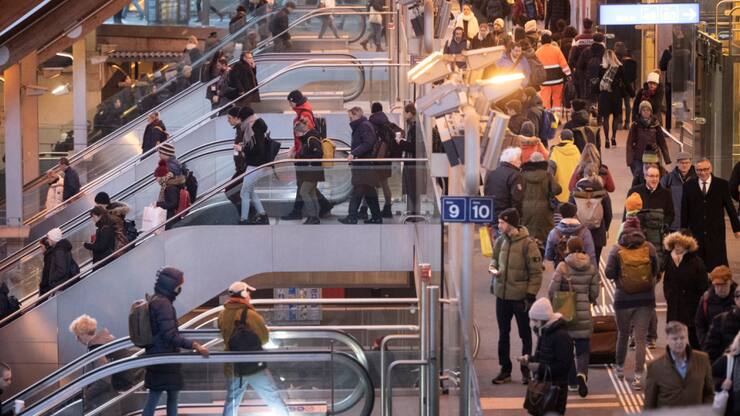 Le nombre d'actifs occupés en Suisse a connu une hausse de 0,4% sur un an au troisième trimestre. (archive)