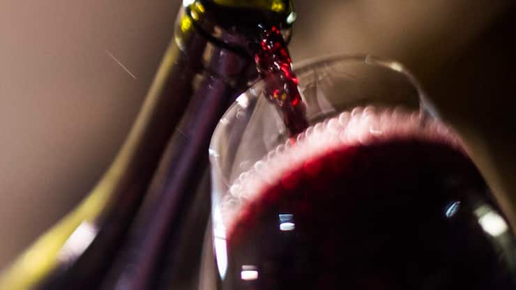 Les premiers bouchons de Beaujolais sont traditionnellement tirés le 3e jeudi du mois de novembre. (Image d'archives)