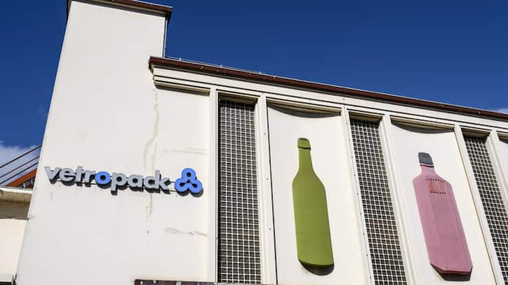 L'activité de recyclage du verre sera abandonnée par Vetropack le 28 février prochain à St-Prex (archives).