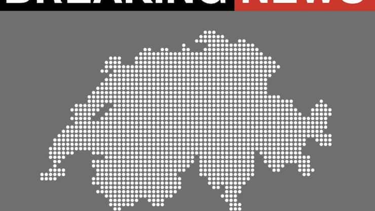 Des procédures visent cinq personnes soupçonnées d&#8217;avoir exploité des informations confidentielles liées aux cours de la bourse d&#8217;une entreprise suisse cotée et active à l&#8217;international.