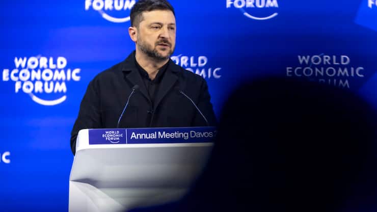 Le président ukrainien Volodymyr Zelensky s'est exprimé jeudi à Davos après avoir rencontré son homologue américain Donald Trump.