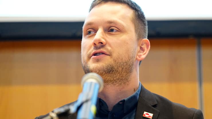 Le premier ministre groenlandais Jens-Frederik Nielsen fait le choix du Danemark.