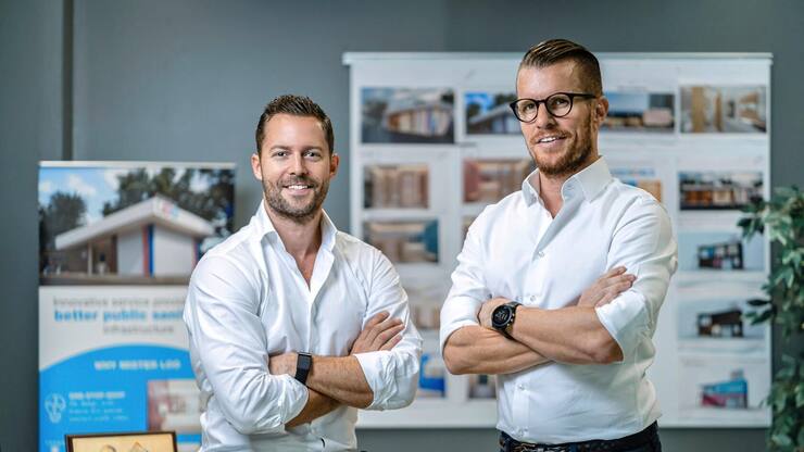Andreas Wanner, 41 ans, et Dominik Schuler, 42 ans, fondateurs de Mister Loo.