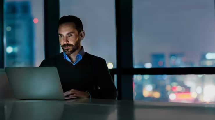 Intelligence artificielle: comment les employés l'utilisent secrètement à leur profit