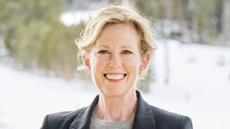 Kirsten Lynch