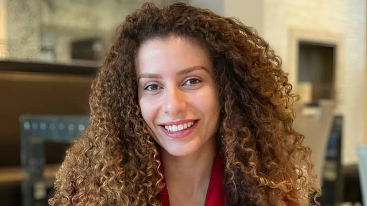 Lara Gervaise, cofondatrice de Virtuosis, une start-up qui analyse la voix grâce à l’IA et détecte ainsi les risques d’épuisement professionnel.