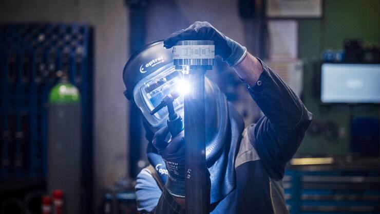 Sur les 600 entreprises interrogées par l’enquête de Swiss Export, Raiffeisen et Kearney, seulement 9% d’entre elles utilisent systématiquement l’intelligence artificielle en Suisse.