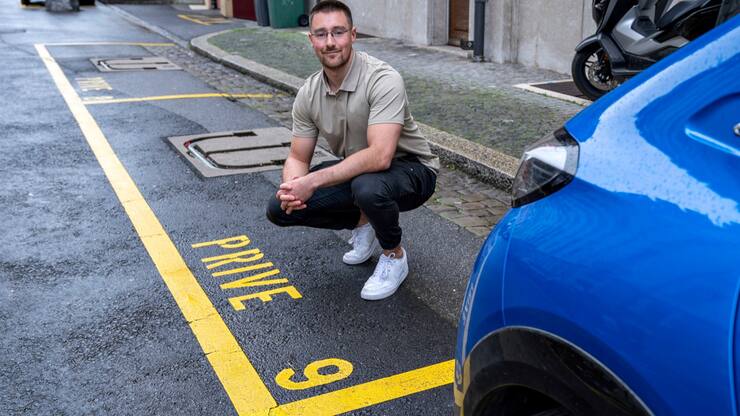 3 avril 2024  Lausanne     application de parcage   Le airbnb des places de parc arrive ï¿ï¾  Lausanne, aprï¿ï¾¨s Fribourg. Explication avec son fondateur Thibaut Ranger.    les photos de places sont des exemples pour illustrer ce sujet  et ne sont pas ï¿ï¾  partager sur son application   photo:  Patrick Martin