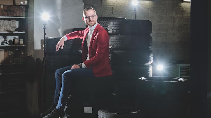 reddie Bussy est le fondateur de Bussy Watches et gérant du garage Bussy-Riviera.