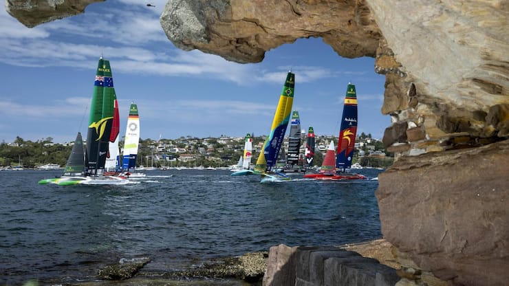 <p>Les catamarans Sail-GP, ici en course dans la baie de Sydney, concourront le week-end prochain à Genève.</p>