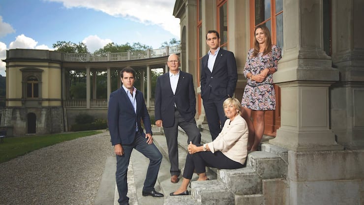 Originaire de la vallée de Joux, la famille Meylan prend le contrôle de H. Moser & Cie en 2012. C’est toute son expertise horlogère qui sera mise au service de la marque.