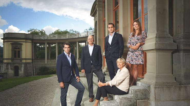 Originaire de la vallée de Joux, la famille Meylan prend le contrôle de H. Moser & Cie en 2012. C’est toute son expertise horlogère qui sera mise au service de la marque.