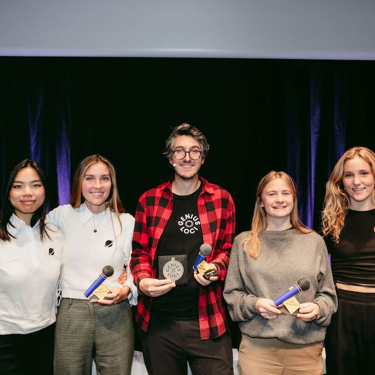 <p>Les lauréats 2022 (de g. à dr.): Dac Hanh Nguyen, Natacha Schuler, Stéphane Cruchon, Blanche Marion et Lucie Vanhollebeke.</p>