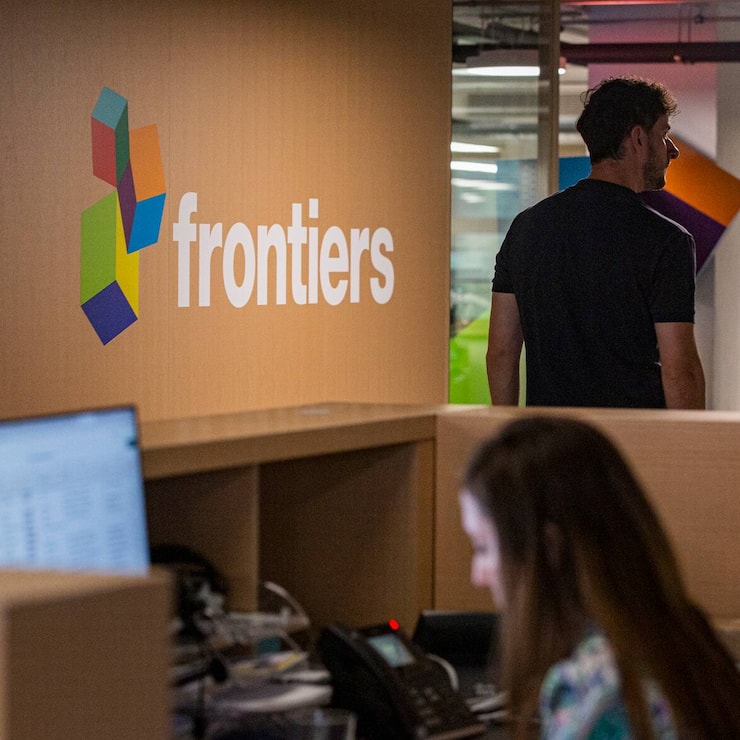 Frontiers emploie 2400 collaborateurs, dont 350 en Suisse.