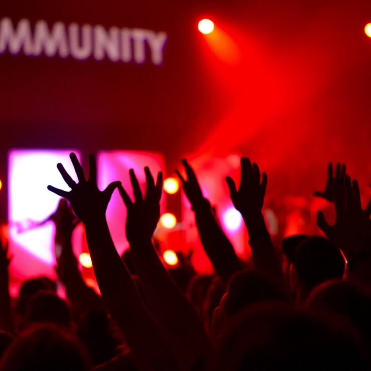 photo-1442504028989-ab58b5f29a4a