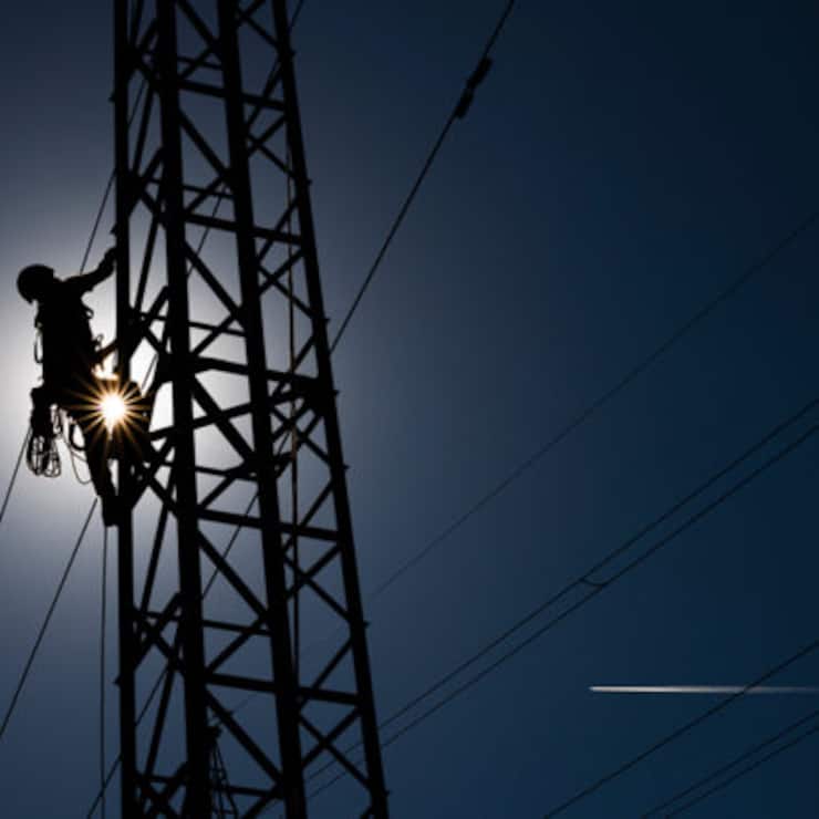 Haute tension, Romande Energie sur les hauts de Lausanne le 6 septembre 2021. (VFLPIX.COM /Valentin Flauraud)