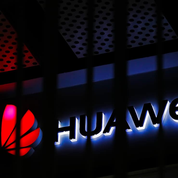 Les sanctions américaines prononcées contre Huawei 2018, qui ont notamment coupé l'entreprise des chaînes d'approvisionnement mondiales en composants, ont fortement fragilisé sa branche smartphones. (archives)