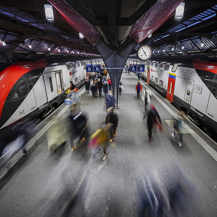 Reflet du retour de la mobilité de la population, le PIB généré par le secteur des transports et communications s'est établi au deuxième trimestre à 3% au-dessus de son niveau d'avant la crise pandémique. (archive)