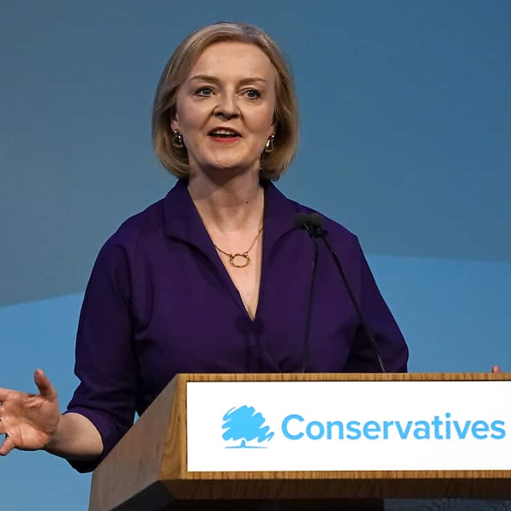 Ses "trois premières priorités" seront l'économie, la crise énergétique et d'améliorer le système national de santé publique, a déclaré la successeure de Boris Johnson dans son premier discours.