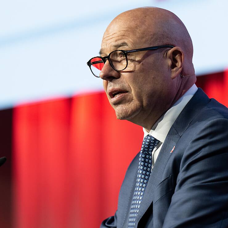 "Les augmentations des prix de l'électricité peuvent porter un coup fatal à notre économie", a prévenu le président de l'usam Fabio Regazzi avant de présenter les revendications de la faîtière (archives).