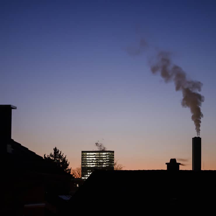 La production de chaleur, qu'elle soit destinée aux radiateurs, au chauffe-eau ou à la cuisson, pèse lourd dans la consommation d'énergie des ménages (ici une vue de Zurich).