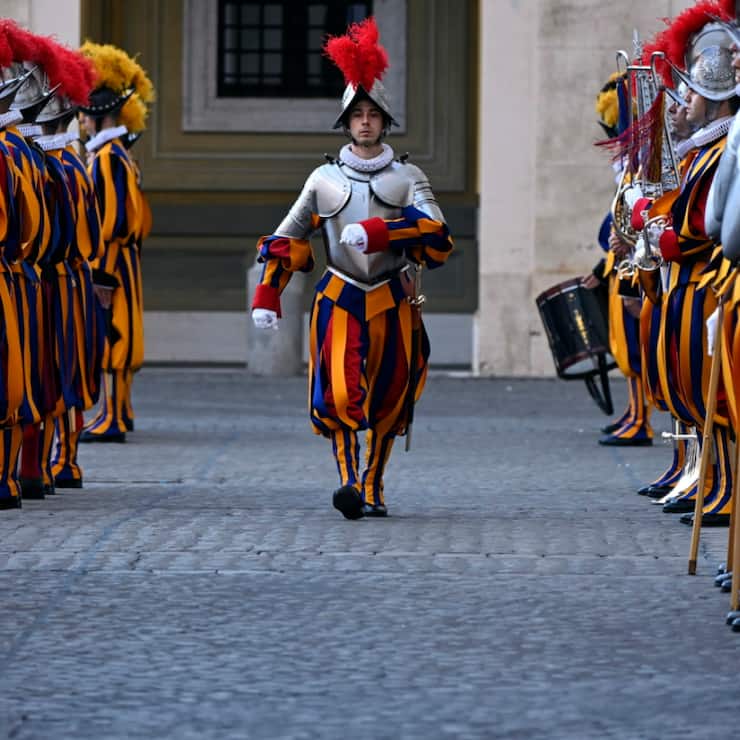 L'actuelle caserne de la Garde suisse, datée du 19e siècle, est devenue trop petite pour accueillir les gardes suisses et leurs familles. Malgré le fait que Lucerne a compté de nombreux commandants au Vatican, ses citoyens estiment qu'il n'appartient pas au canton de soutenir ce projet (archives).