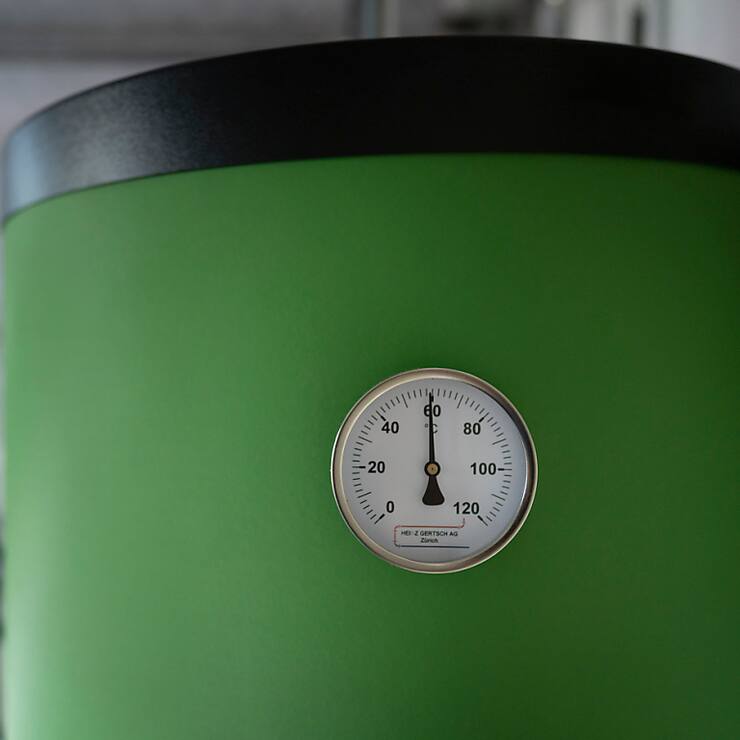 Une plus grande efficacité énergétique des bâtiments explique en partie cette baisse, selon l'OFEV (image prétexte).