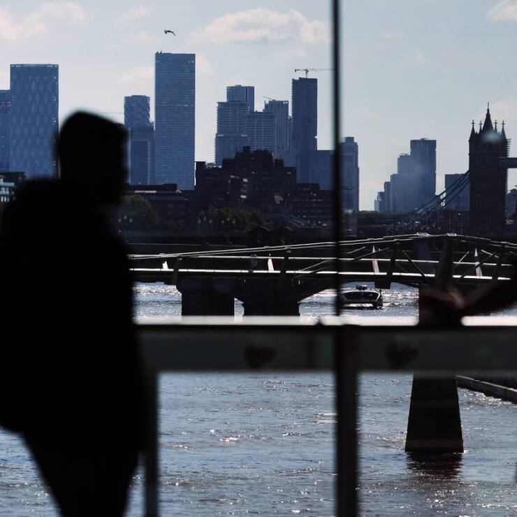 Les hausses de prix le mois dernier ont toutefois été plus soutenues que les attentes des économistes, qui tablaient sur un léger ralentissement de l'inflation à 1,9%. EPA/ANDY RAIN