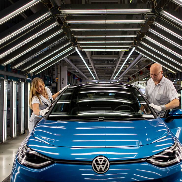 La suppression des aides à l'achat pour les voitures électriques fin 2023 en Allemagne, premier marché du continent, a porté un coup d'arrêt à la progression de cette motorisation (archive).