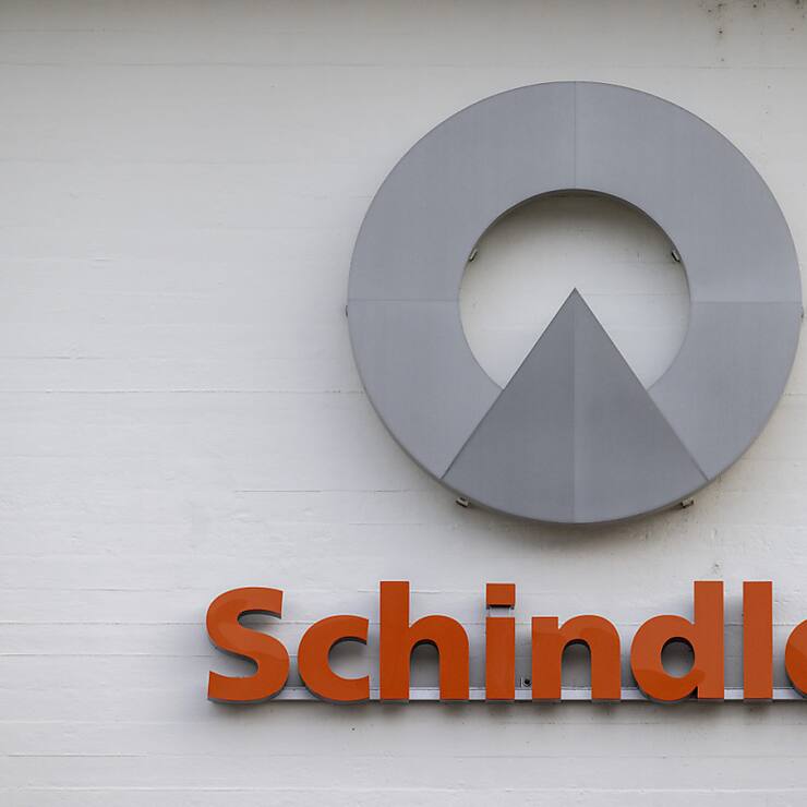 Les ventes ont décliné de 2,3% à 5,59 milliards (+1,4% en ML) sur un an. Les revenus ont crû en monnaies locales dans la région EMEA, les Amériques et en Asie-Pacifique, quand ils ont diminué en Chine. Les effets de change négatifs ont pesé à hauteur de 210 millions de francs. (KEYSTONE/Urs Flueeler