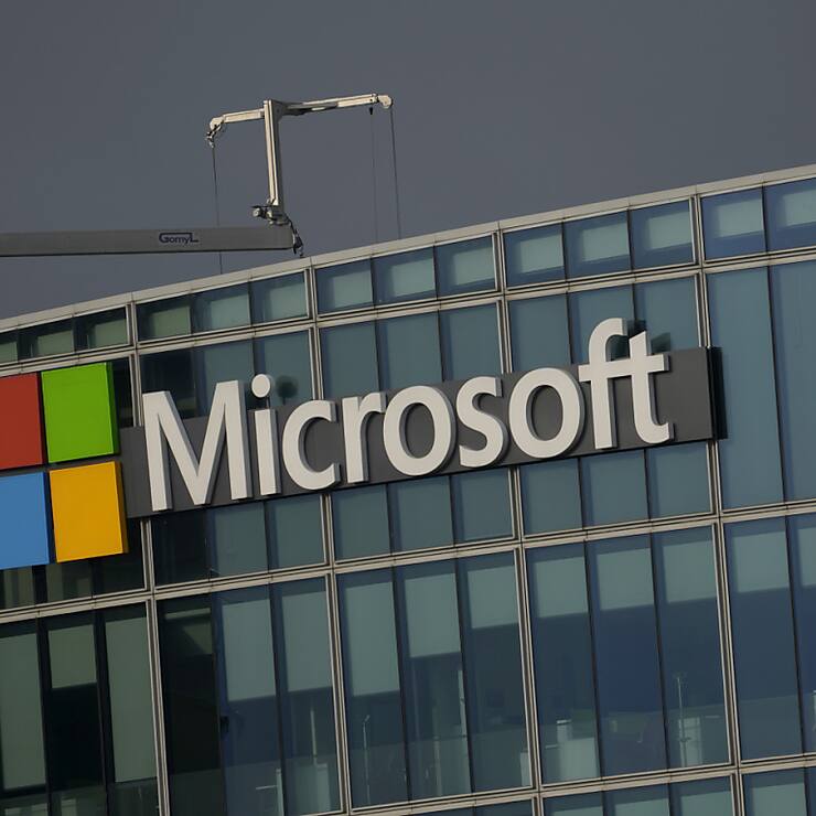 "Nos services sont en cours d'amélioration tandis que nous continuons à prendre des mesures d'atténuation", a écrit l'entreprise sur le réseau social X (ex-Twitter). (AP Photo/Thibault Camus, File)