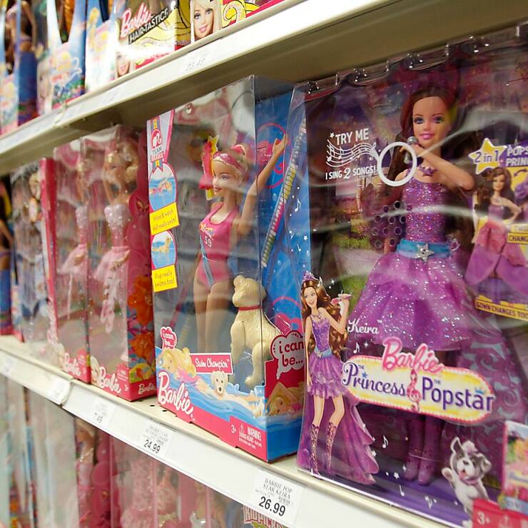 Mattel espère voir ses chiffres se redresser dans les mois à venir grâce à la célébration des 65 ans de Barbie et au lancement prévu de deux nouvelles lignes de la poupée vedette. (archive)