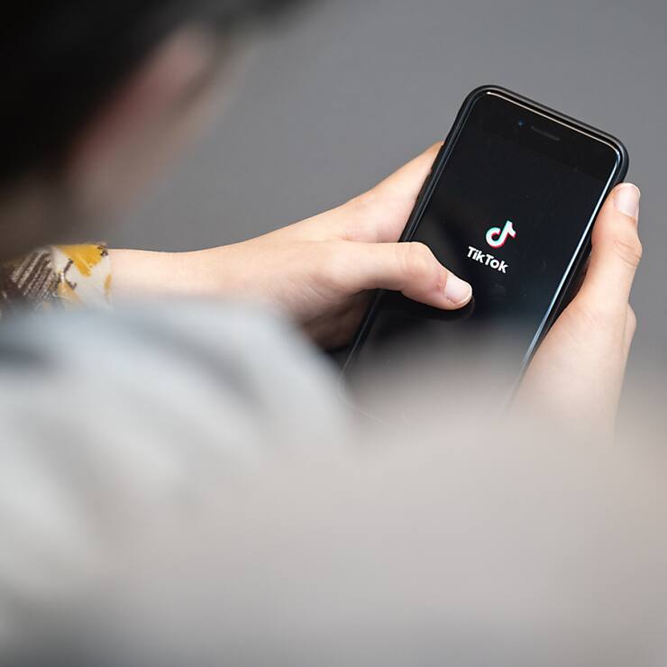 Le régulateur britannique reproche à Tiktok, propriété du groupe chinois ByteDance, d'avoir fourni fin 2023 des informations inexactes sur la fonction de sécurité du contrôle parental et d'avoir tardé à rectifier son erreur. (archives)