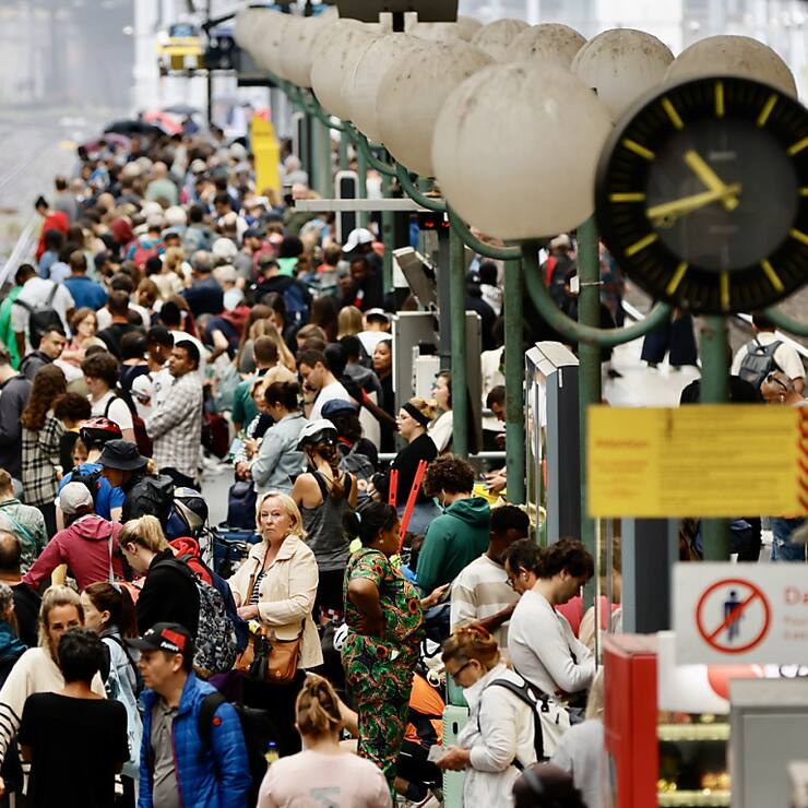 Les perturbations du trafic ferroviaire ont impacté quelque 80'000 personnes mercredi.