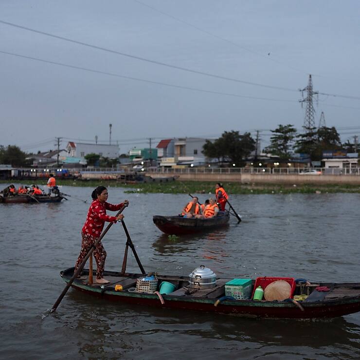 NLe Premier ministre cambodgien a inauguré lundi en grande pompe le chantier d'un canal entre le Mékong et le golfe de Thaïlande.