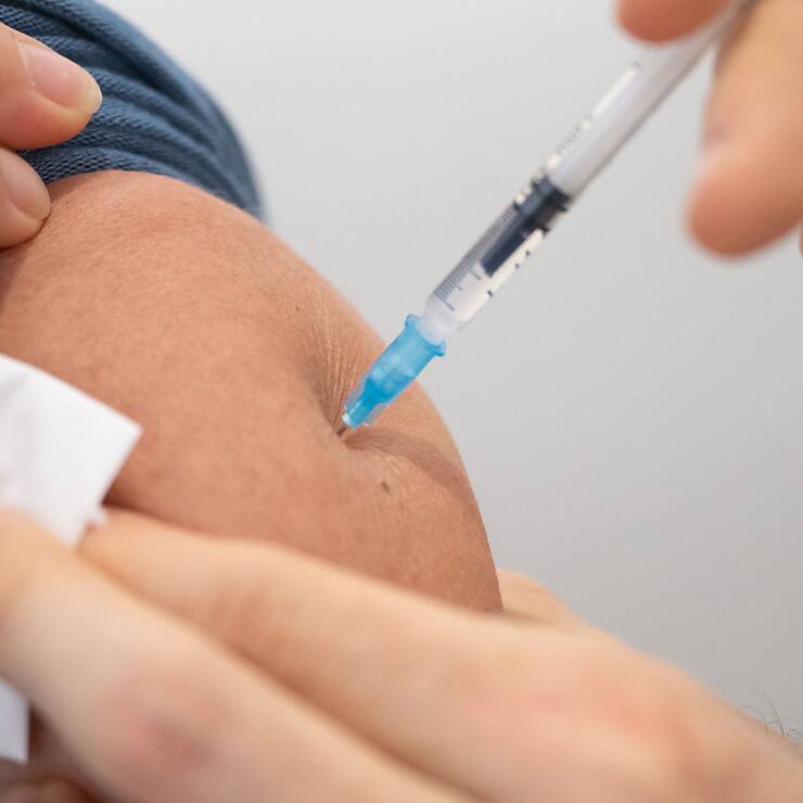 Le vaccin à ARN messager des laboratoires allemand BioNTech et américain Pfizer permettant de lutter contre la grippe et le Covid-19 n'a pas réussi à prouver son efficacité. (archive)