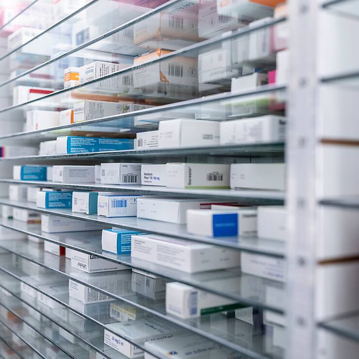 Le secteur chimique et pharmaceutique, de loin le plus grand contributeur aux échanges commerciaux suisses, a accusé un repli de 4,3%. (archive)