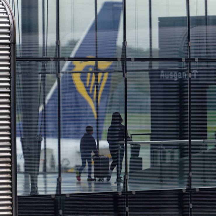Les vols entre le Royaume-Uni et Ibiza, connue pour ses boites de nuit, sont "les pires", selon le patron de Ryanair. Certaines liaisons au départ d'aéroports britanniques tels que Liverpool, Manchester, Glasgow et Edimbourg sont particulièrement problématiques. (archives)