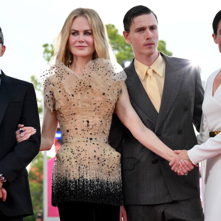 Alors que les stars du grand écran débarquent à la Mostra de Venise, la presse déplore leur manque de disponibilité à donner des interviews.