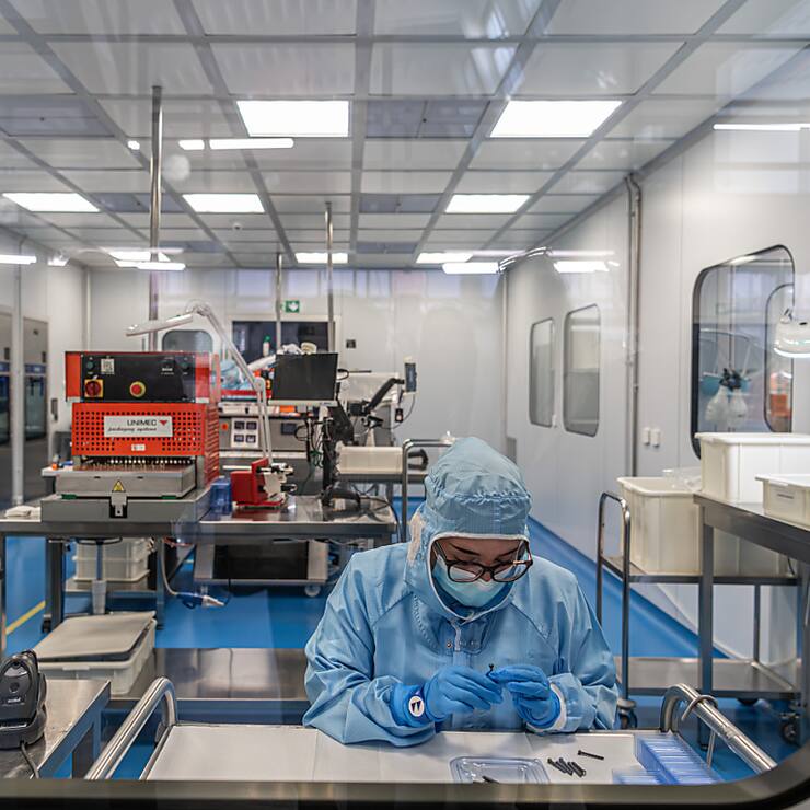 La voie n'est pas encore libre vers un retour à une croissance durable pour les industriels helvétiques, avertissent les auteurs de l'étude. (archive)