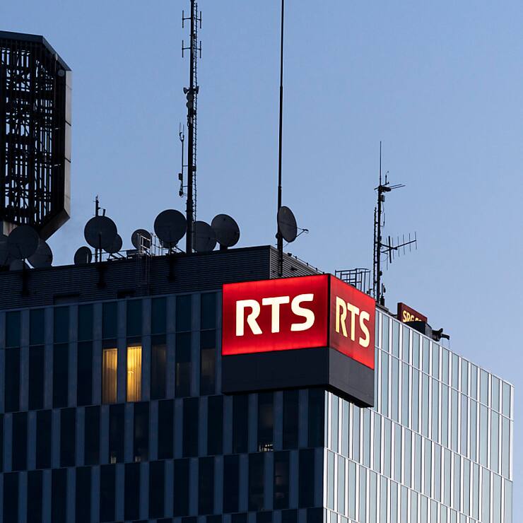 La Radio Télévision Suisse devra économiser 10 millions de francs en 2025. Elle envisage de supprimer 55 postes (archives).